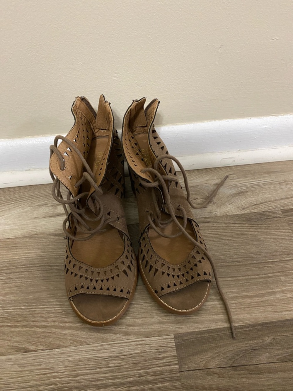 Canyon River Blues Brown Lace-Up Cutout Women’s Sandals
